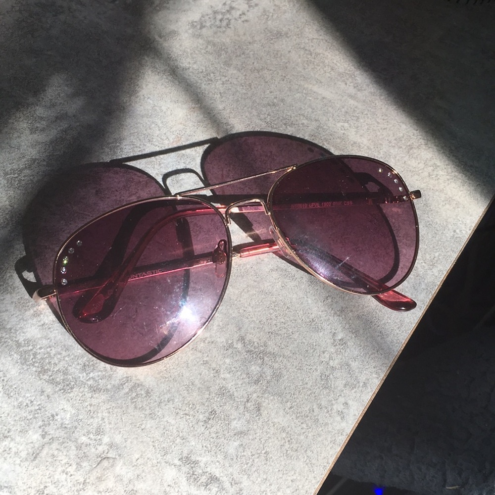 Ray-Ban Pink Trendy Sunglasses